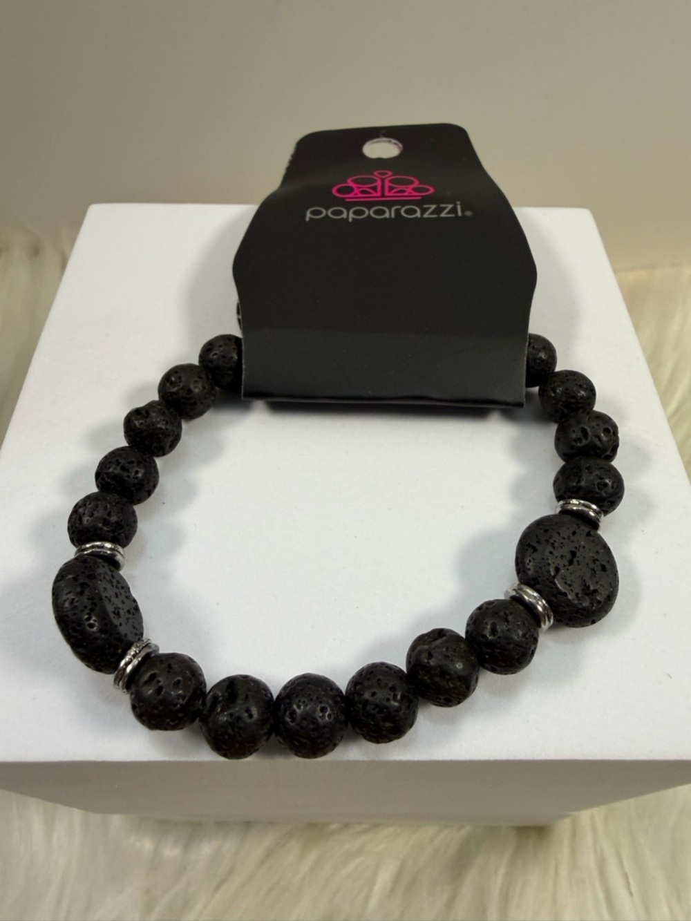 🩷5/$10🩷 paparazzi Black Textured Lava Bead Stretch Bracelet - Picture 4 of 5